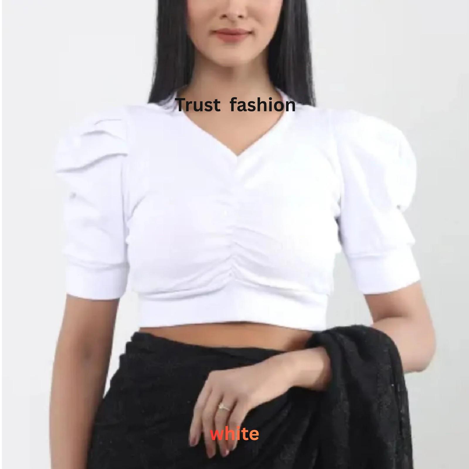 হাফ হাতা হাফ ক্রপ টপ ব্লাউজ